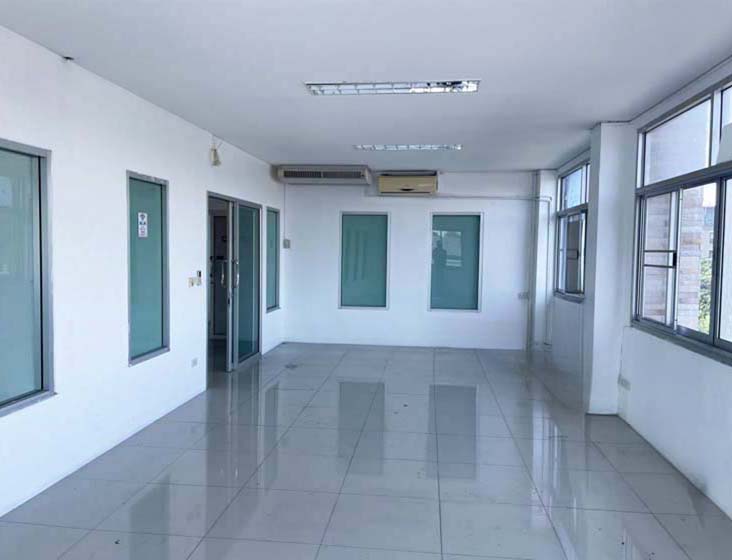 Office For Rent in Lat Phrao 